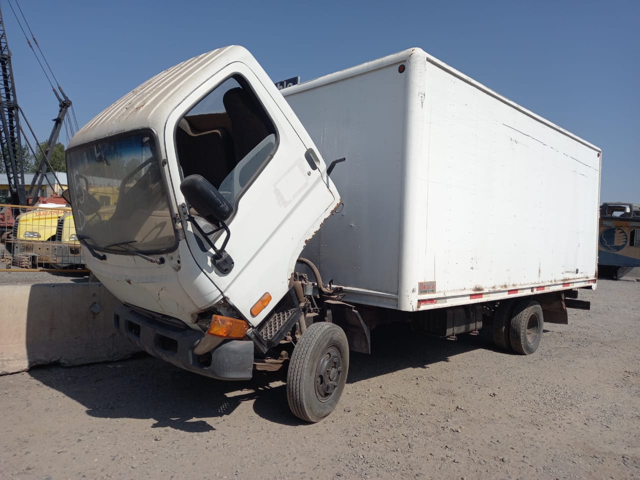  Hyundai HD65 2006    EN DESARME